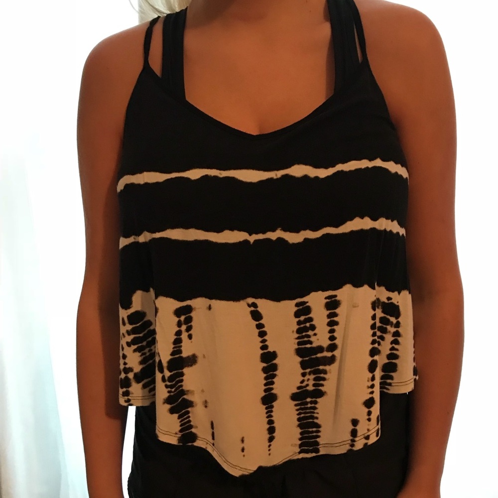 black and white flowy tank top